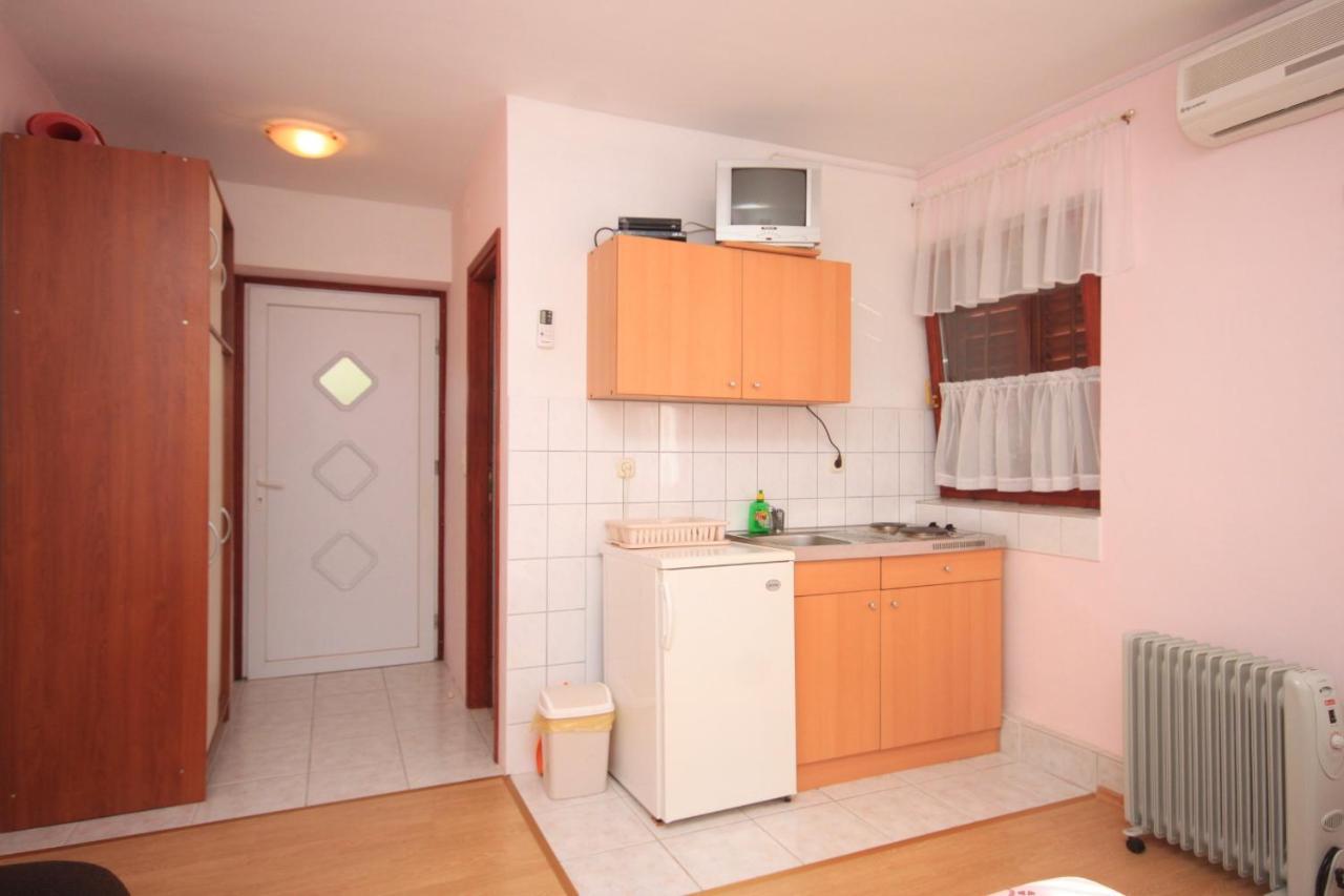 Apartments By The Sea Kali, Ugljan - 8202 المظهر الخارجي الصورة
