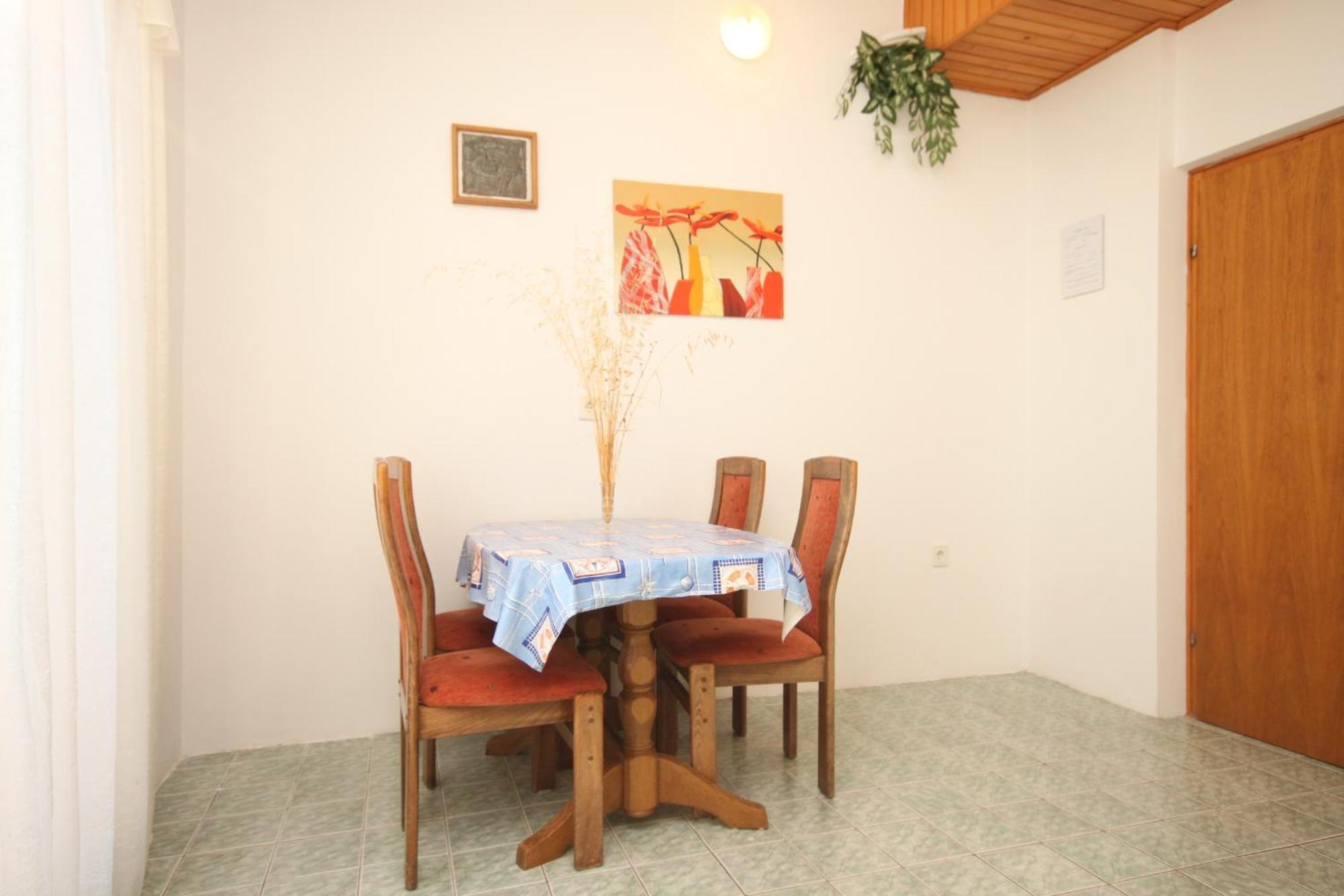 Apartments By The Sea Kali, Ugljan - 8202 الغرفة الصورة